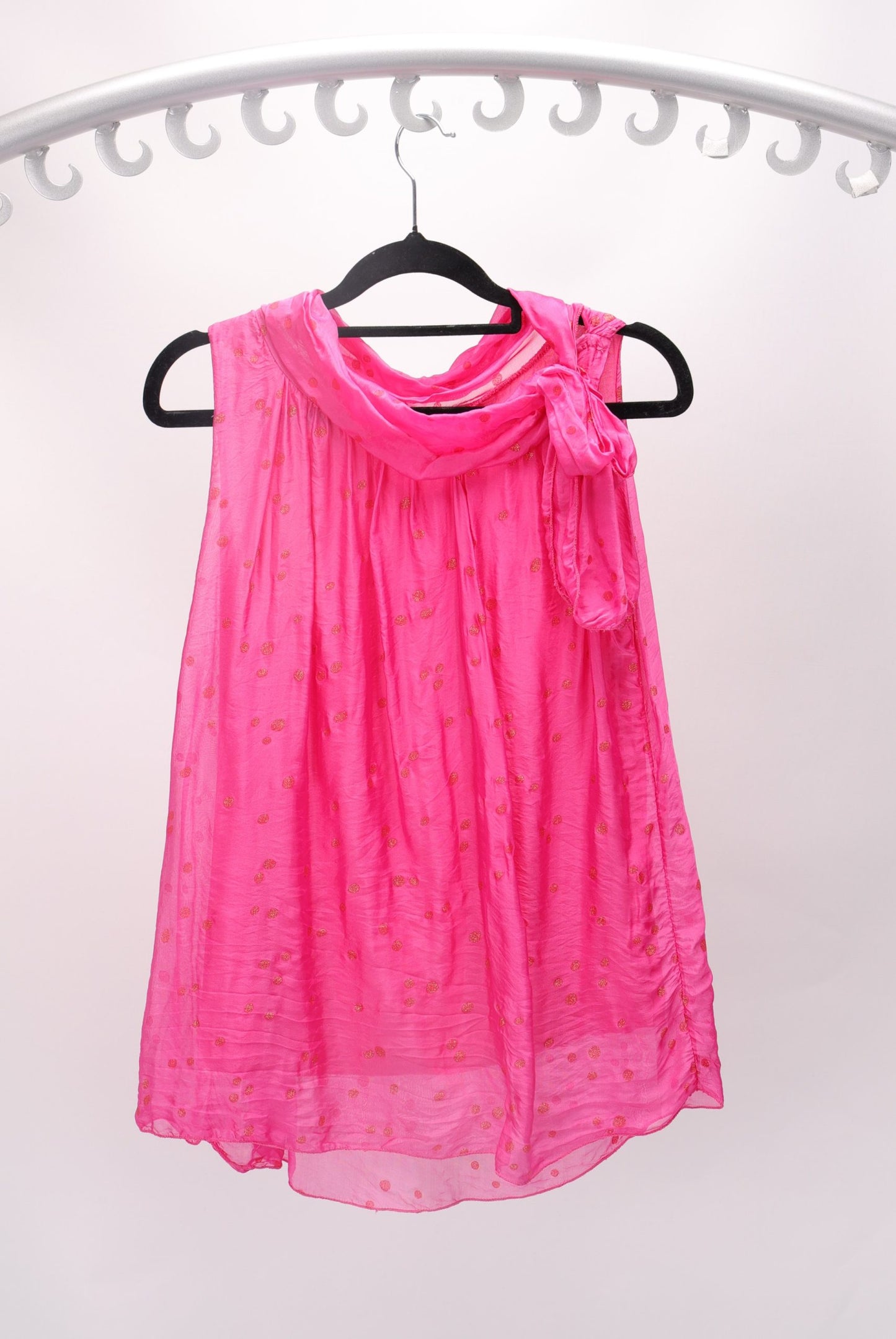 SILK SLEEVELESS TOP