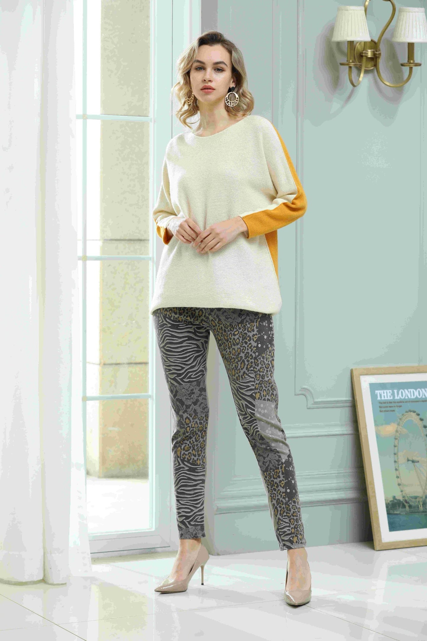 DOUBLE COLOUR KNITTED SWEATER