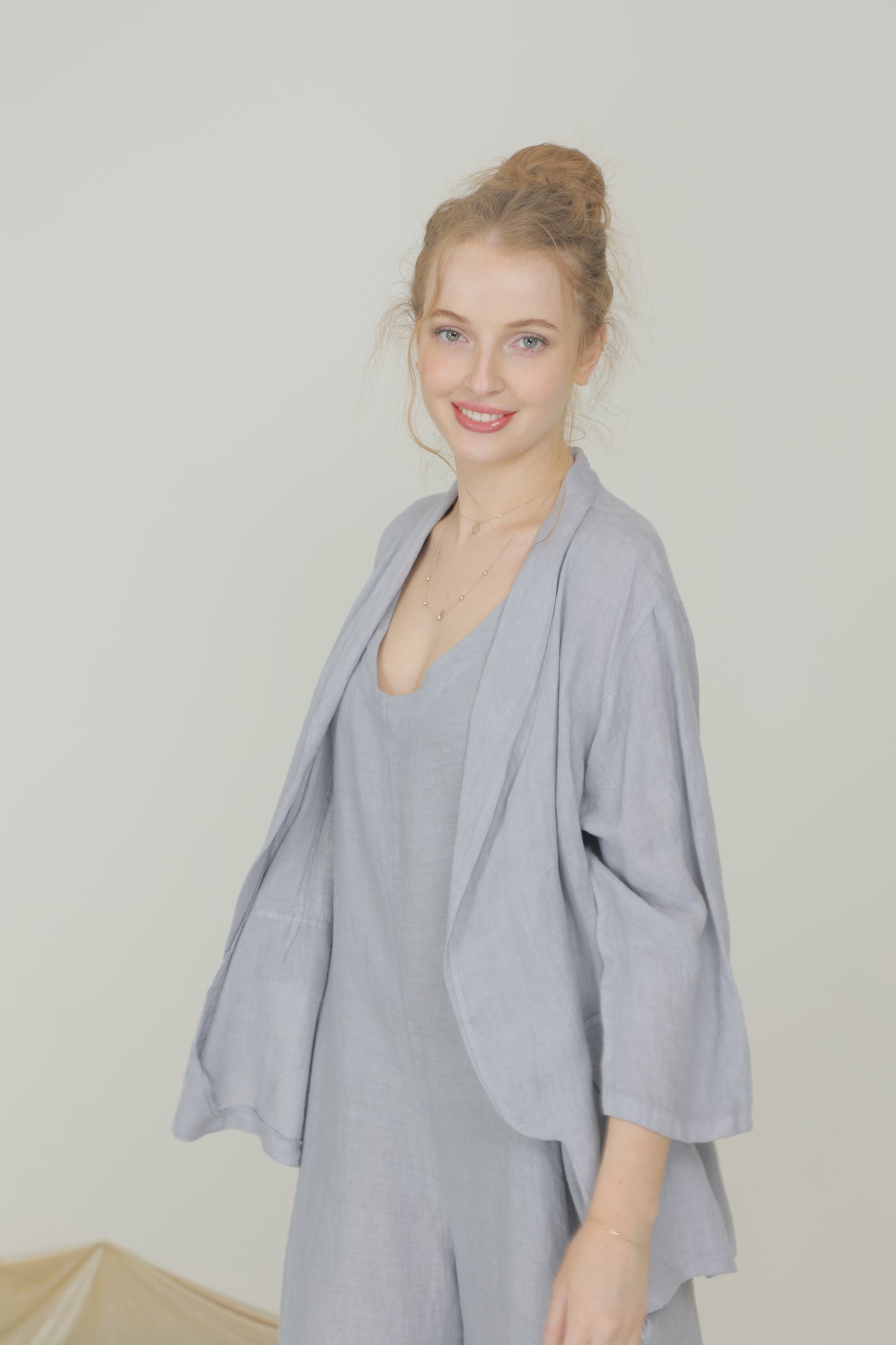 LINEN TOP